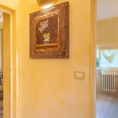 Villa Corallina 12, Emma